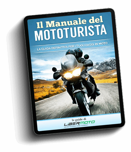 Immagine di un ipad con il Manuale del Mototurista, un libro di Libermoto